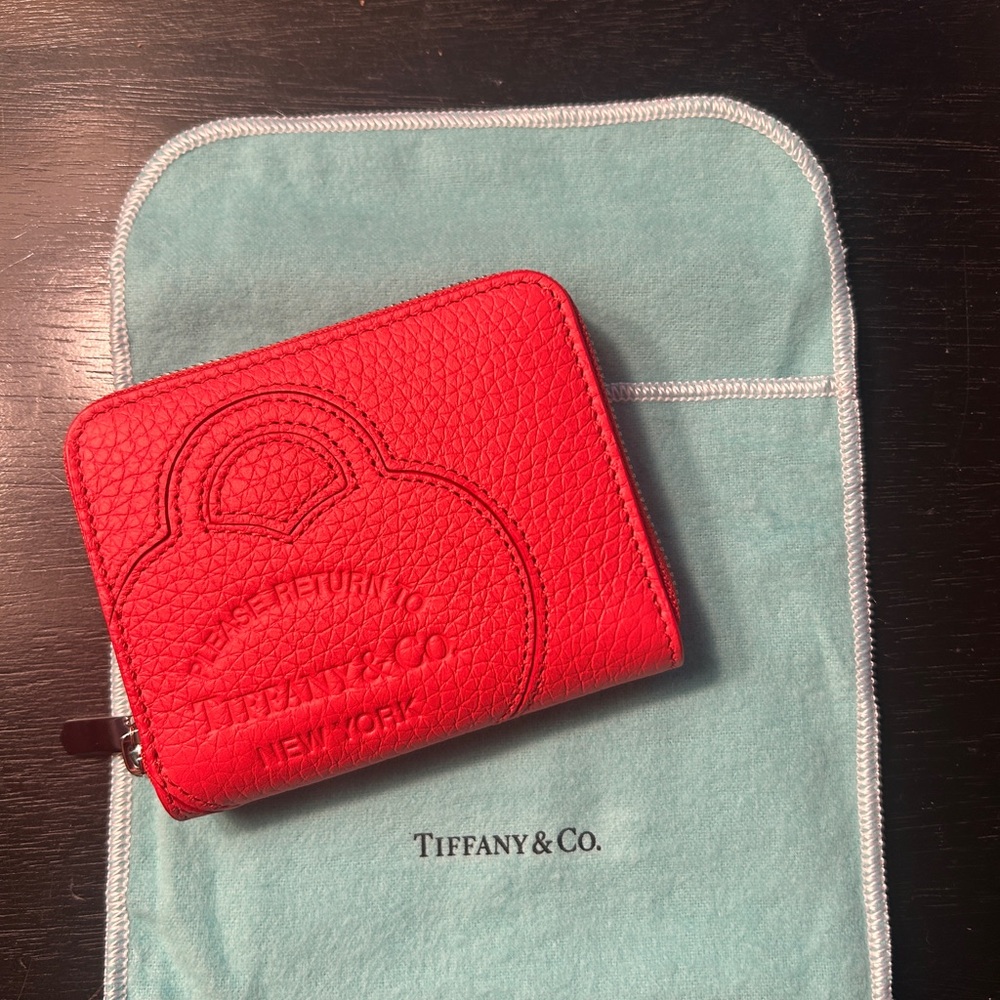 New! Tiffany & Co. “Return to Tiffany” Compact Zip Wallet - “Hibiscus” leather